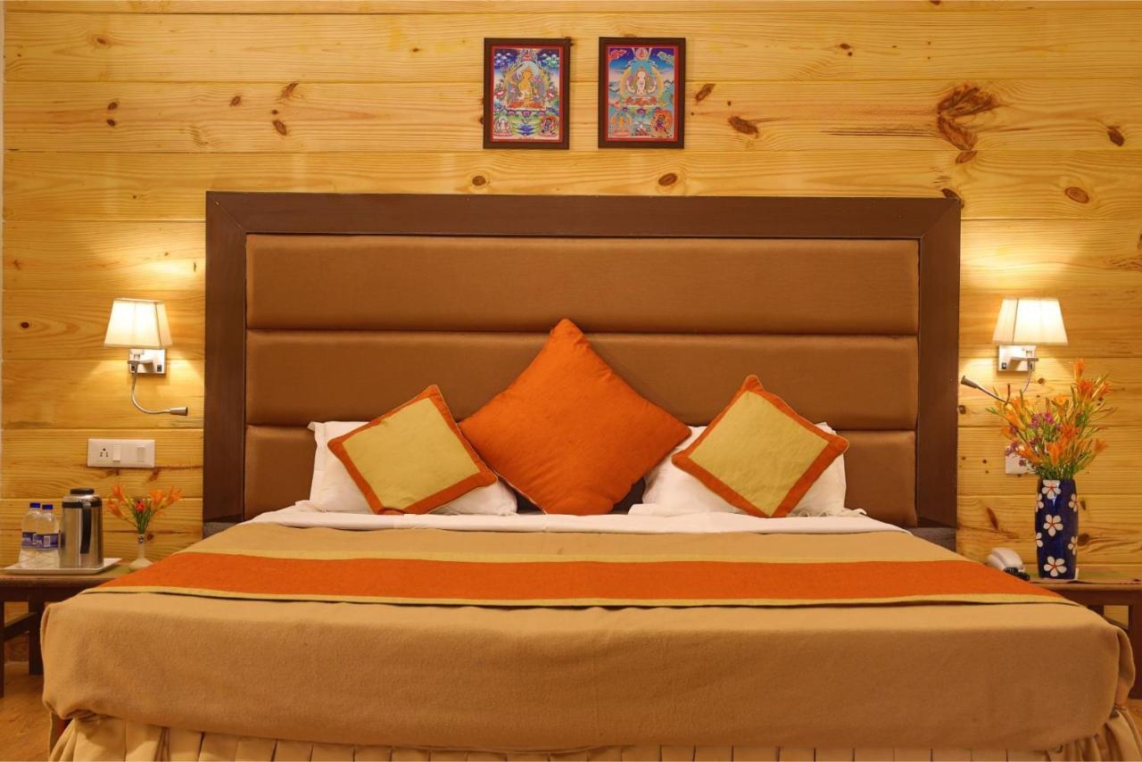 The Lake Resort Naukuchiatal Eksteriør billede