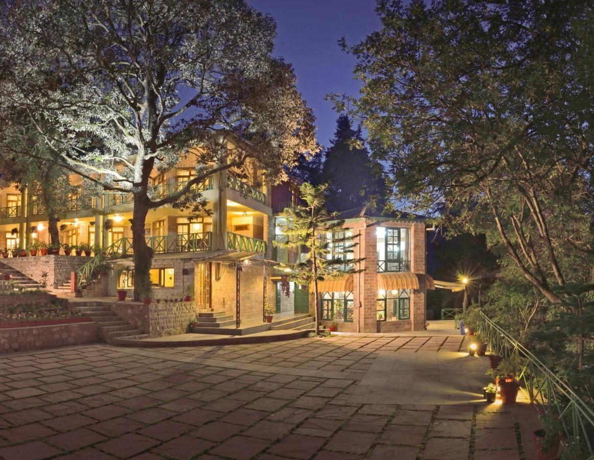 The Lake Resort Naukuchiatal Eksteriør billede